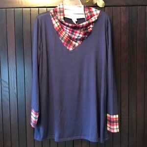 NWT Women’s 1X Cowl Neck Tunic Top Plaid
